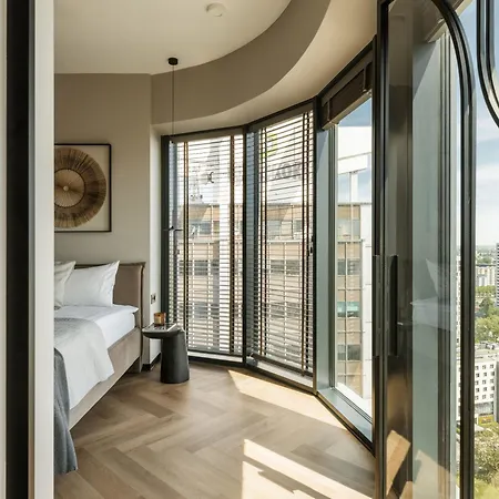 Urban Global Skyline 22nd Floor No 15 - Air Condition - Free Garage - Luxury Apartment Katowice