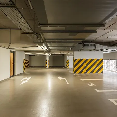 Urban Global Skyline 22nd Floor No 15 - Air Condition - Free Garage - Luxury * Katowice